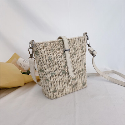 

2019 new straw style small bag female girl lace temperament Messenger bag fairy wild woven bucket bag