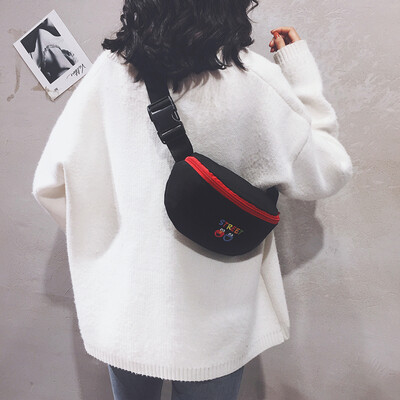

Sports small bag female 2019 new Korean casual wild Messenger bag purse ins super fire cartoon canvas chest bag