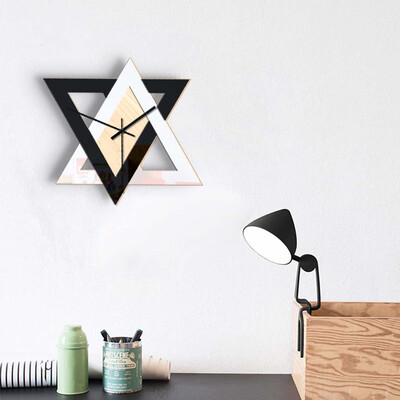

〖Follure〗Nordic Style Hedgehog Wall Clock Silent Wooden Clock for Home Living Room