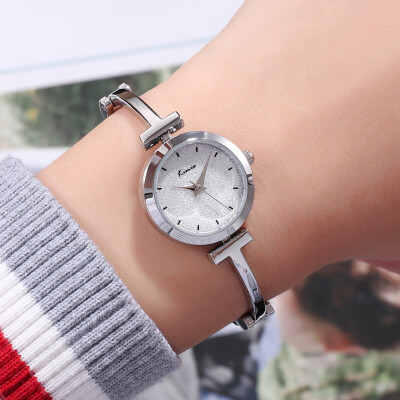 

Ms Kims watch fashion trend hand-linked list small fashion table new quartz watch