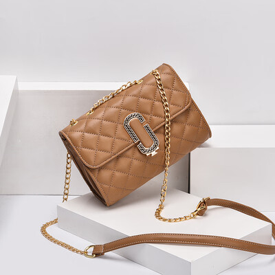 

Chain small womens bag Korean version of shoulder Messenger bag fashion Ling Ge simple Joker small square bag tide