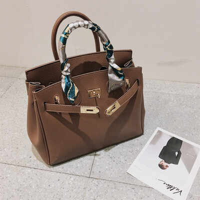 

Qiao Bani 2019 new European&American style fashion best selling lychee silk scarf platinum bag hand shoulder diagonal female bag