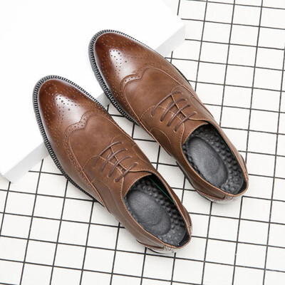 

Factory direct mens shoes Korean version of the Bullock carved pointed casual shoes mens British retro breathable business shoes