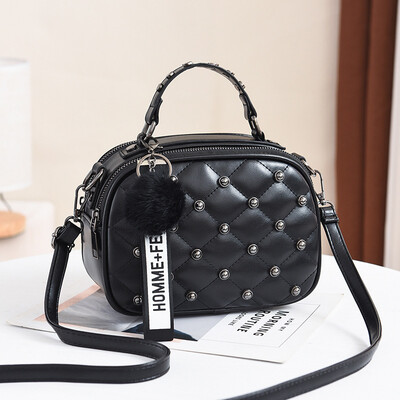 

Rivet fashion small square bag element personality portable bag Korean version of the wild single shoulder diagonal handbag