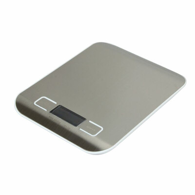 

5KG1G Digital LCD Electronic Kitchen Scale White Silver in kitchen