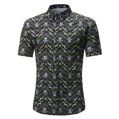 

A New Men\s Short-Sleeved Printed Shirt