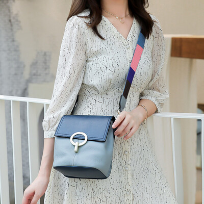 

Fashion Joker leather womens bag personality color bucket bag shoulder slung net red womens bag