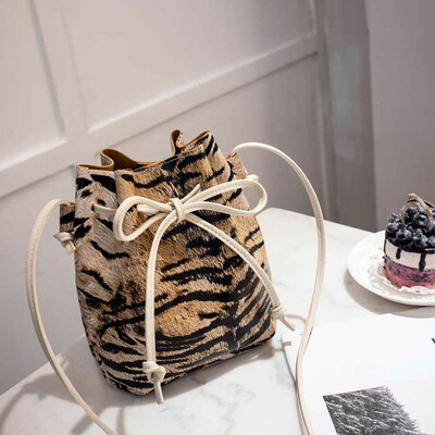 

Tailored Fashion Womens Leopard-Print Shoulder Bag Messenger Bag Bucket Bag