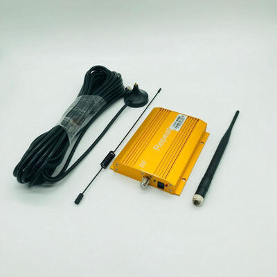 

GSM 980MHz Upgraded 2G Portable Mobile Phone Signal Booster Amplifier - Golden-EU Plug