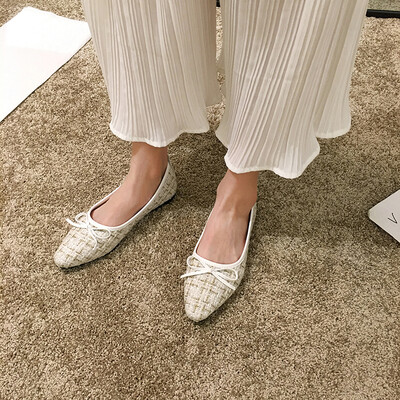 

Mingyuanfeng Shoes Female Autumn Korean Edition Fashion Butterfly-knot Net Red Baitao Lattice Flat sole Single Shoe Tide