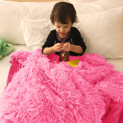

Gobestart Blanket Soft Lightweight Luxury Comfortable Plush Hypoallergenic Blanket