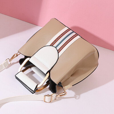 

Summer womens new fashion ins Joker ladies hand bill of lading shoulder Messenger bag in summer