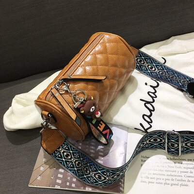 

Ins super fire bag girl 2019 new fashion Korean version of fashion rhomboid chain single shoulder slanted bag pillow bag