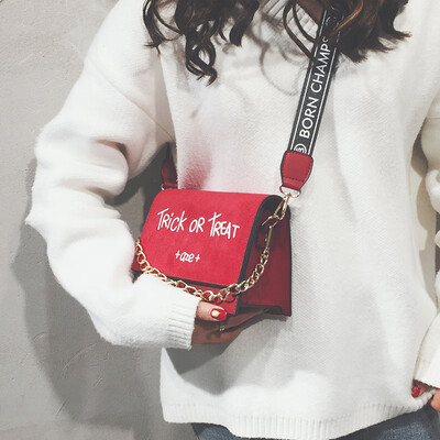 

Hong Kong style retro texture handbag on the new fashion Sen small bag female 2019 new wave Korean version of the shoulder Messenger bag