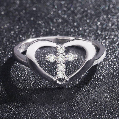 

Fashion White Topaz Gemstone Heart Ring