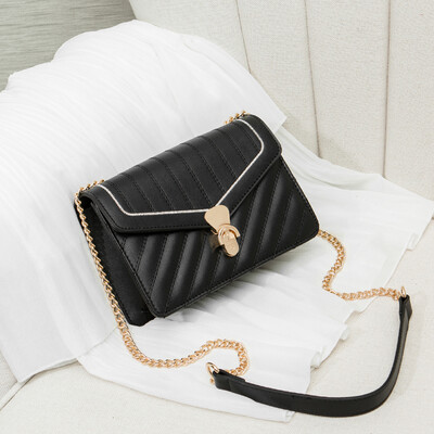 

Ins Super Fire Girl 2019 Korean Version Occidental Small Square Bag Fashion Ling Chain Single Shoulder Slant Bag