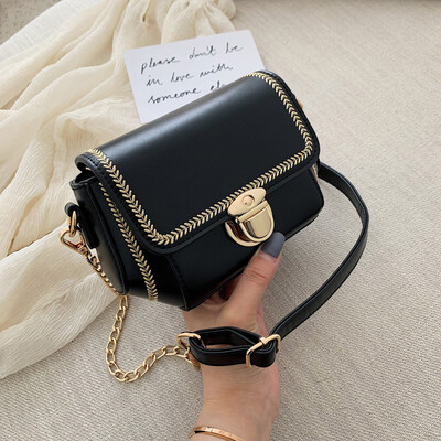 

Summer new green bag female 2019 new Korean version of the wild single shoulder slung fashion lock chain small square bag