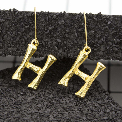 

1 Pair New Fashion Women 26 Letters Stud Earrings Fashion Party Earrings