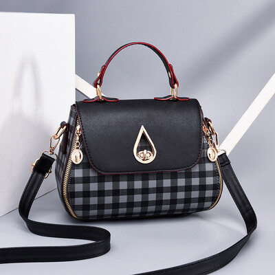 

2019 spring&summer new womens bag handbag Korean version of the simple trend shoulder bag Messenger bag cross-border