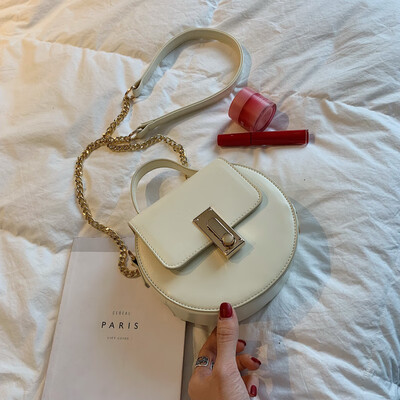 

Summer girls small round bag 2019 new Korean version of the network celebrity hand-held small bag lock chain bag slanted womens