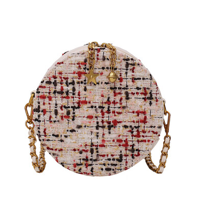 

Small bag female 2019 new Korean version of the wild female bag ins fashion simple rivet Messenger bag shoulder small square bag