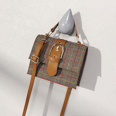 

Bag female 2018 new womens bag slung wild summer plaid portable small square bag lock shoulder bag