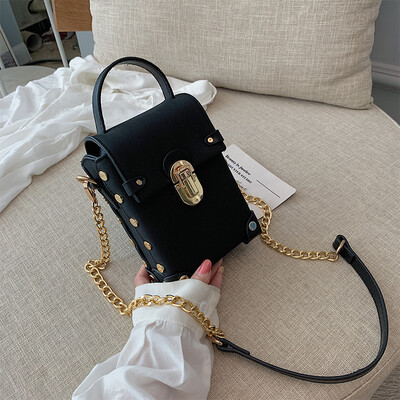 

Ins simple mobile phone small bag fashion frosted rivet bag new 2019 womens small square bag shoulder Messenger bag