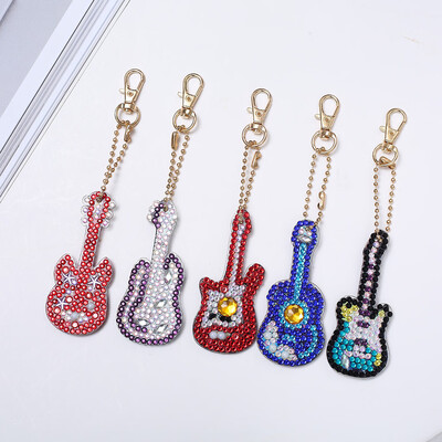 

Siaonvr DIY Special Shape Full Diamond Diamond Pattern Key Ring Set Diamond Embroidery