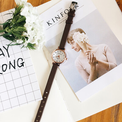 

Watch female student Korean version simple girl fashion retro literature&art small fresh dial round ribbon watch woman