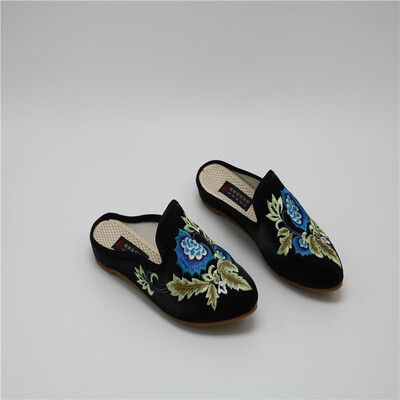

FUMEITOU Embroidered shoes women fashion half slippers black 12285
