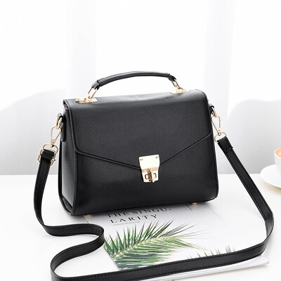

On the new ins single shoulder slant bag woman summer version of the Korean version of 100 leisure womens bag fashion envelope fa