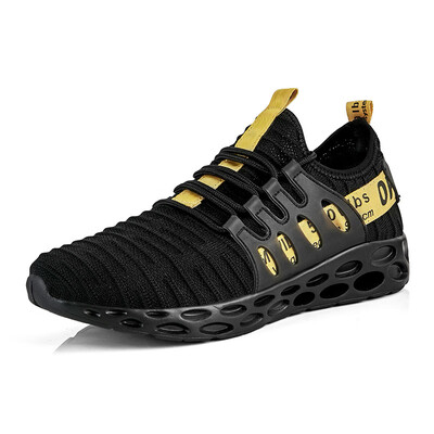 

New lightweight flying mesh sports shoes 2019 autumn mens Korean running shoes breathable large size mens shoes