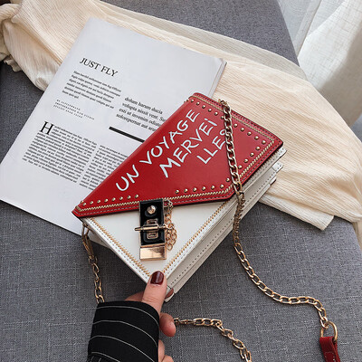 

New small bag Messenger bag female wild ins new 2019 fashion single shoulder chain contrast color rivet small square bag