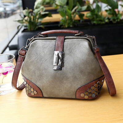 

Women Handbag Leather Small Doctor Bag Women Shoulder Bag Female Crossbody Handbag Lock Chain Rivets Girls Vintage Women Bags