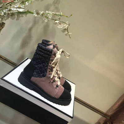 

Designer women shoes true velour texture The lining sheepskin Italy imports leather outsole Womens fashion short boots