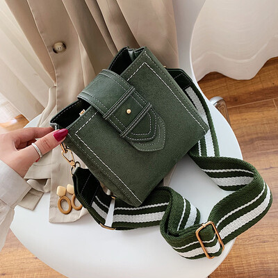 

Autumn retro casual bag female 2019 new Korean version of fashion wild popular broadband single shoulder slung bucket bag