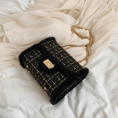 

Chic chain bag early autumn leisure lock small square bag new 2019 plush womens bag single shoulder bag oblique satchel bag