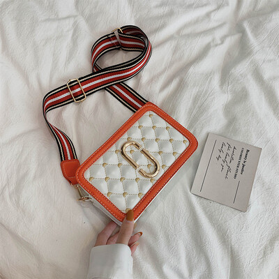 

Chic heart-shaped embroidery thread rhombic color shoulder shoulder bag 2019 new fashion simple wild broadband small square bag