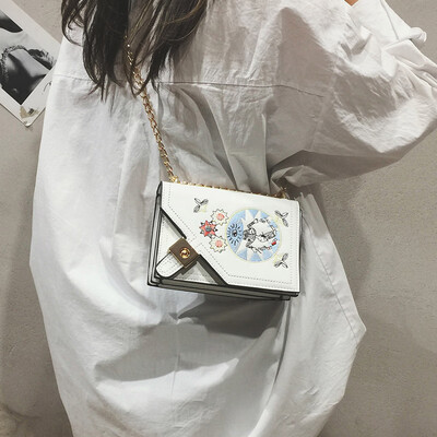 

Chic small bag female 2019 new Korean fashion lock single shoulder small square bag ins wild chain Messenger bag