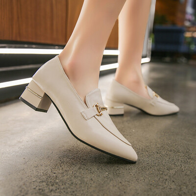 

Coarse-heeled single-shoe womens shoes Autumn retro-tipped small leather shoes with medium-heeled white-collar work shoes comfort