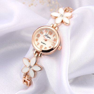 

Lvpai new Korean version of the small fresh four-leaf clover ladies bracelet watch diamond girl ladies bracelet watch steel belt table