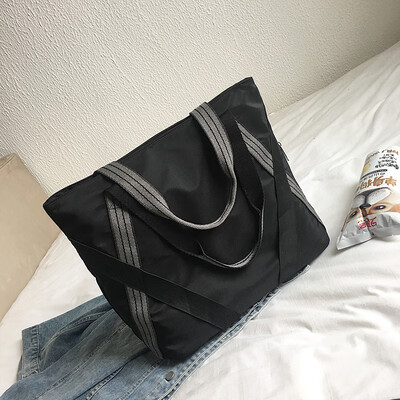 

Spring&summer on the new big bag female 2019 new wave Korean version of the fashion casual large capacity wild hit color shoulder bag