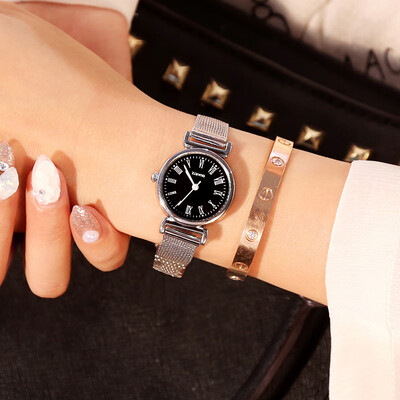 

99 yuan ins cold wind watch female students Korean version of simple literature&art retro leisure big temperament chain quart