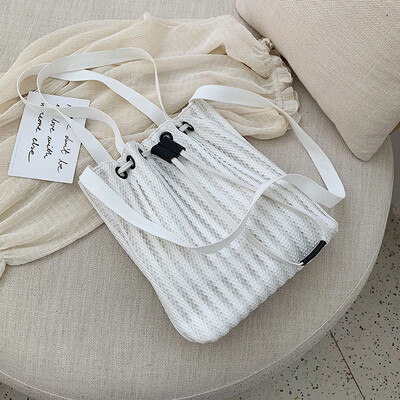 

Bag female 2019 new bucket bag Korean version of the pleated shoulder bag wild simple handbags fashion shoulder Messenger bag