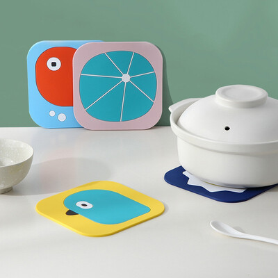 

4 packs insulation mats non-slip coasters square coasters bowl place mats silicone anti-slip rubber mat table mats pot mat an