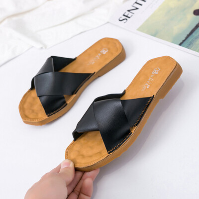 

Wearing slippers womens net red fashion Joker flat-bottomed pregnant women soft bottom drag 2019 summer new wet water sandals
