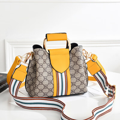 

Womens Large-capacity Bag Summer Korean Version Fashion Baitao Broadband Slant Bag Womens One-shoulder Bag