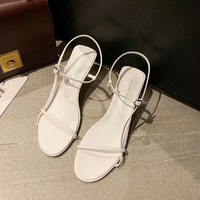 

Sandals women 2019 new Korean version of net red high-heeled shoes fine heel word with wild summer fairy wind shoes ins tide
