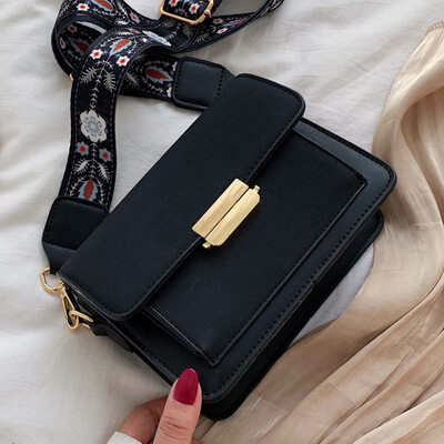 

Fashion hundred tide 2019 Korean version of autumn&winter new womens bag retro frosted small square bag single shoulder obliq