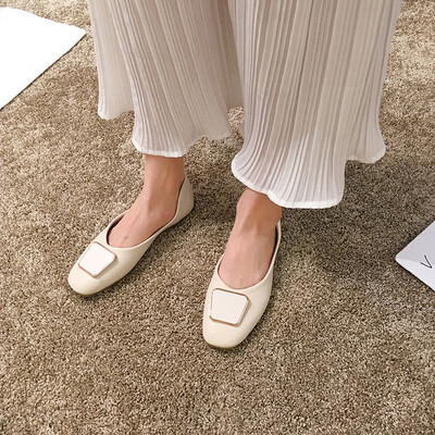 

Single Shoe Lady Xia Han Baitao Shallow Flat Bottom Grandma Shoes Soft Bottom Metal Button Fairy Windshield Lady Shoes